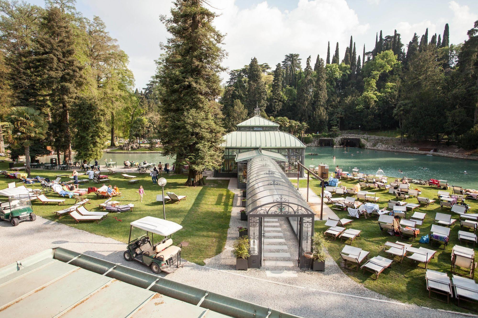 Parco Termale Di Villa Dei Cedri Lazise Exterior foto